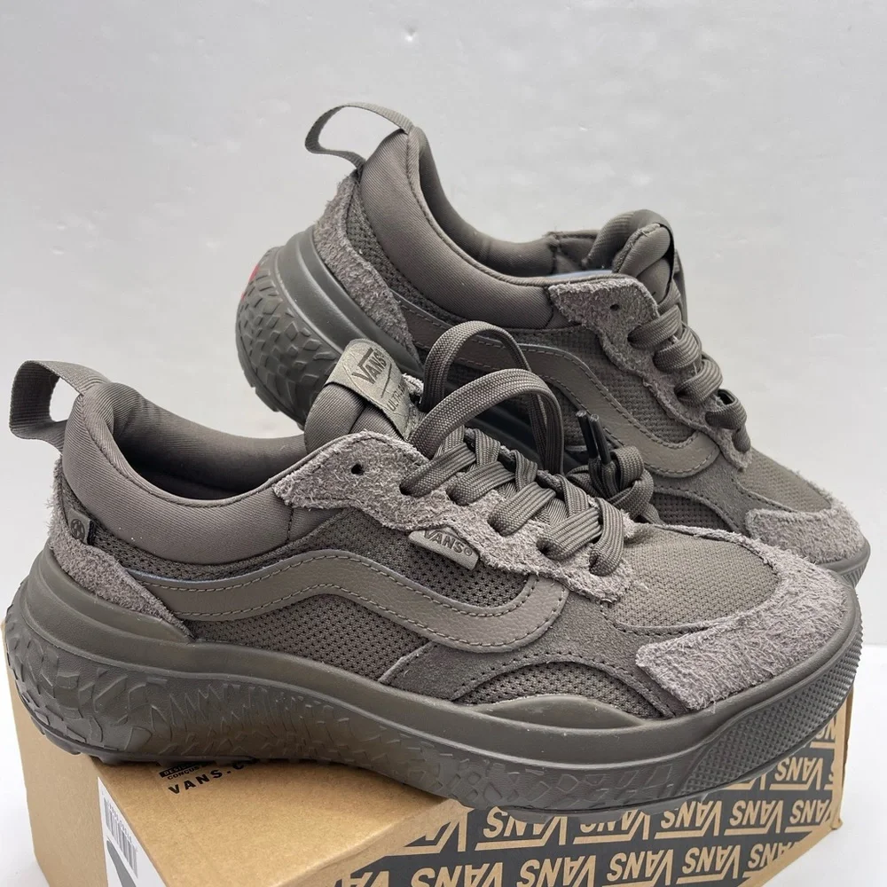 Vans WMN Mte Ultrarange Neo Vr3
Mono Bungee Cord
VN000CWE9JC Sneakers - Picture 9 of 16